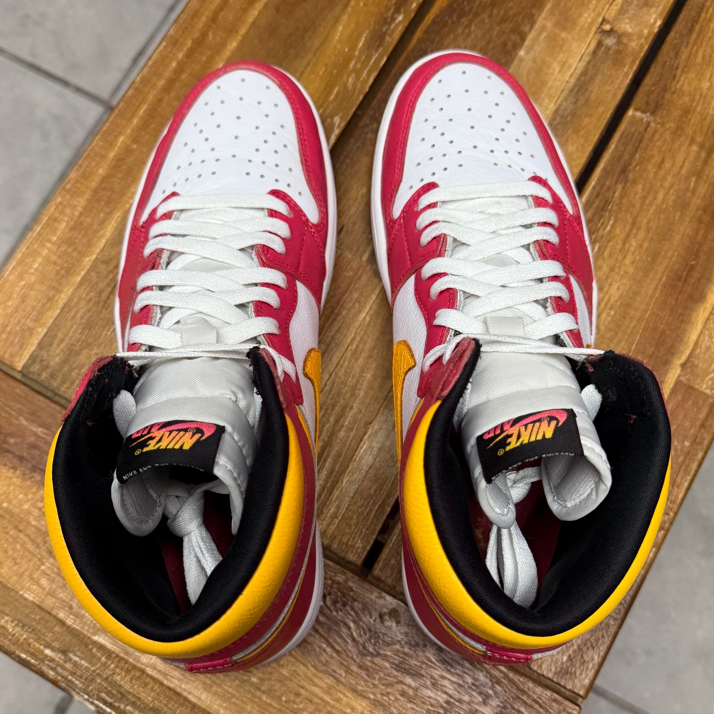 Jordan 1 High OG Light Fusion Red (Worn)
