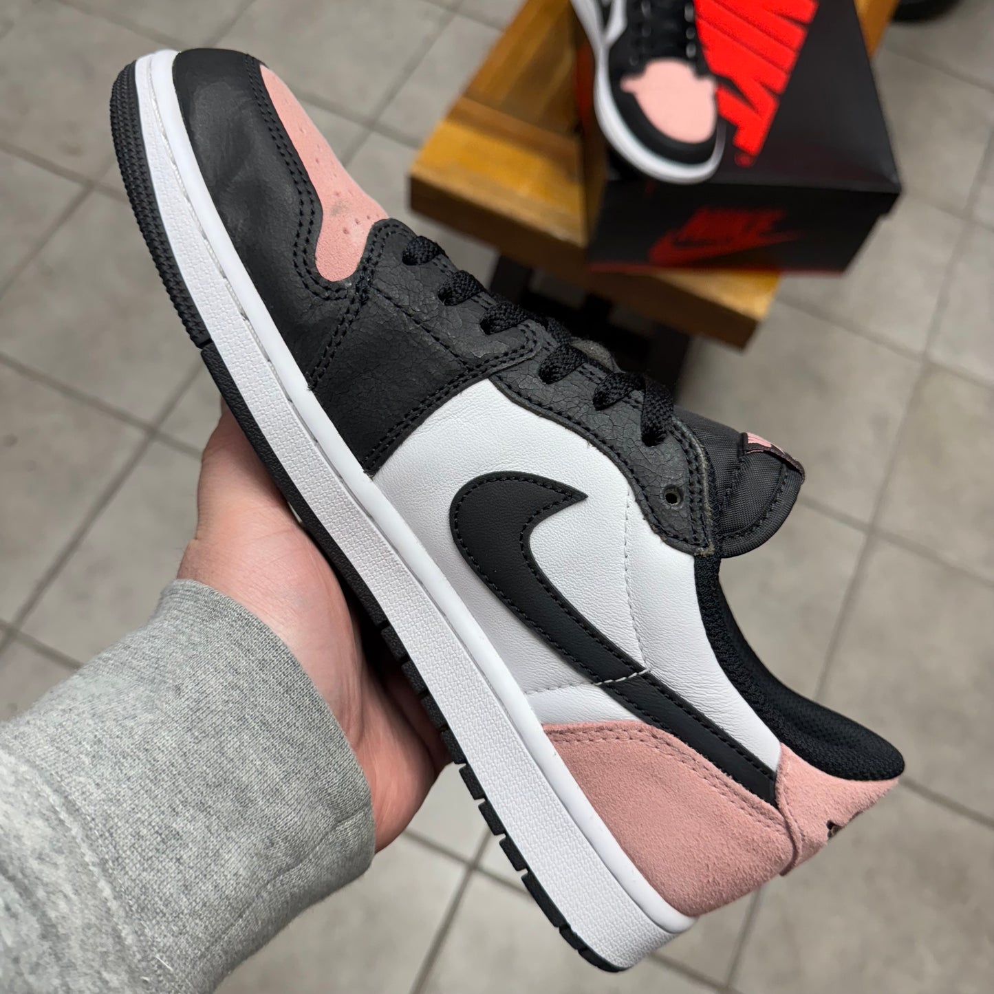 Jordan 1 Low OG Bleached Coral (Worn)