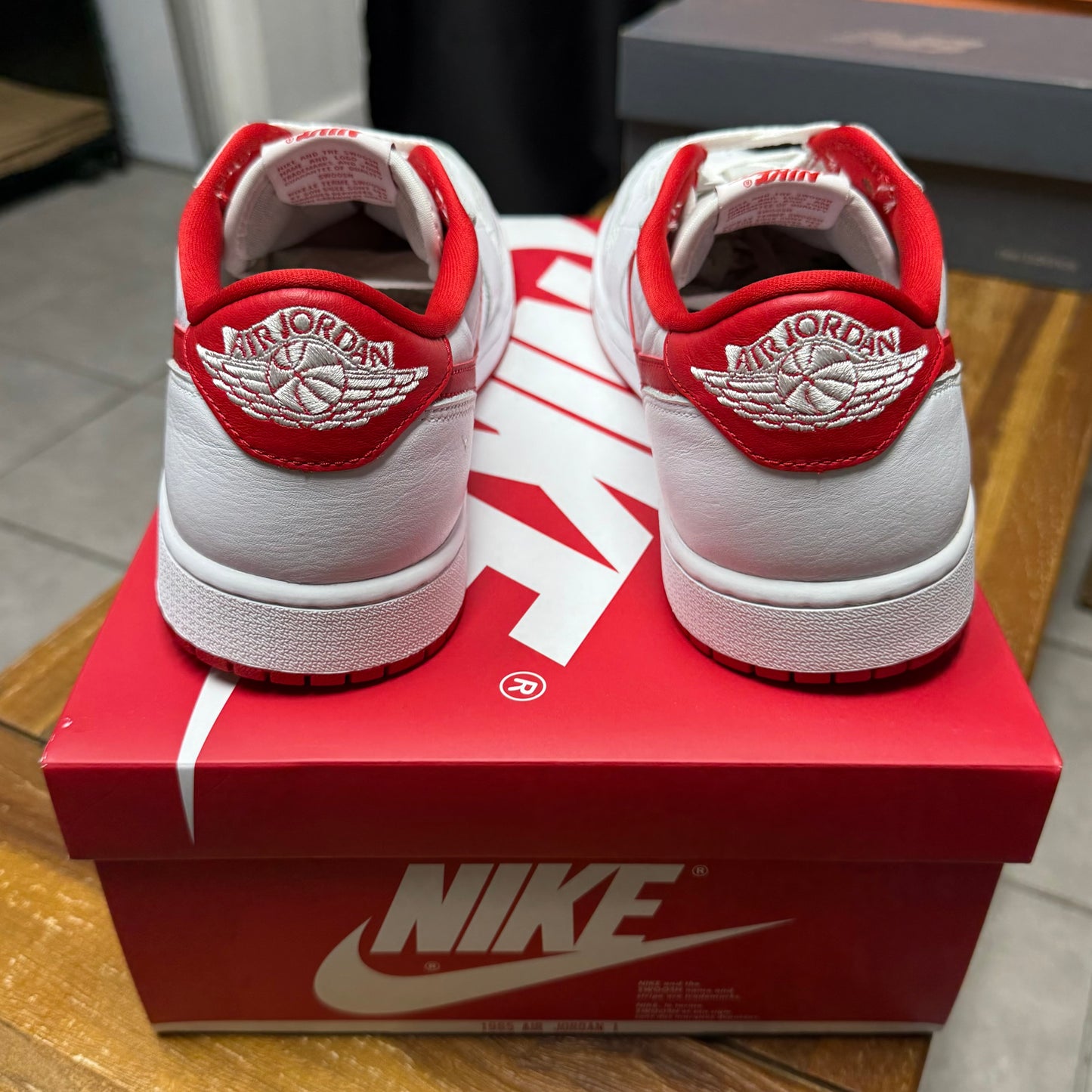 Jordan 1 Low OG University Red (Worn)