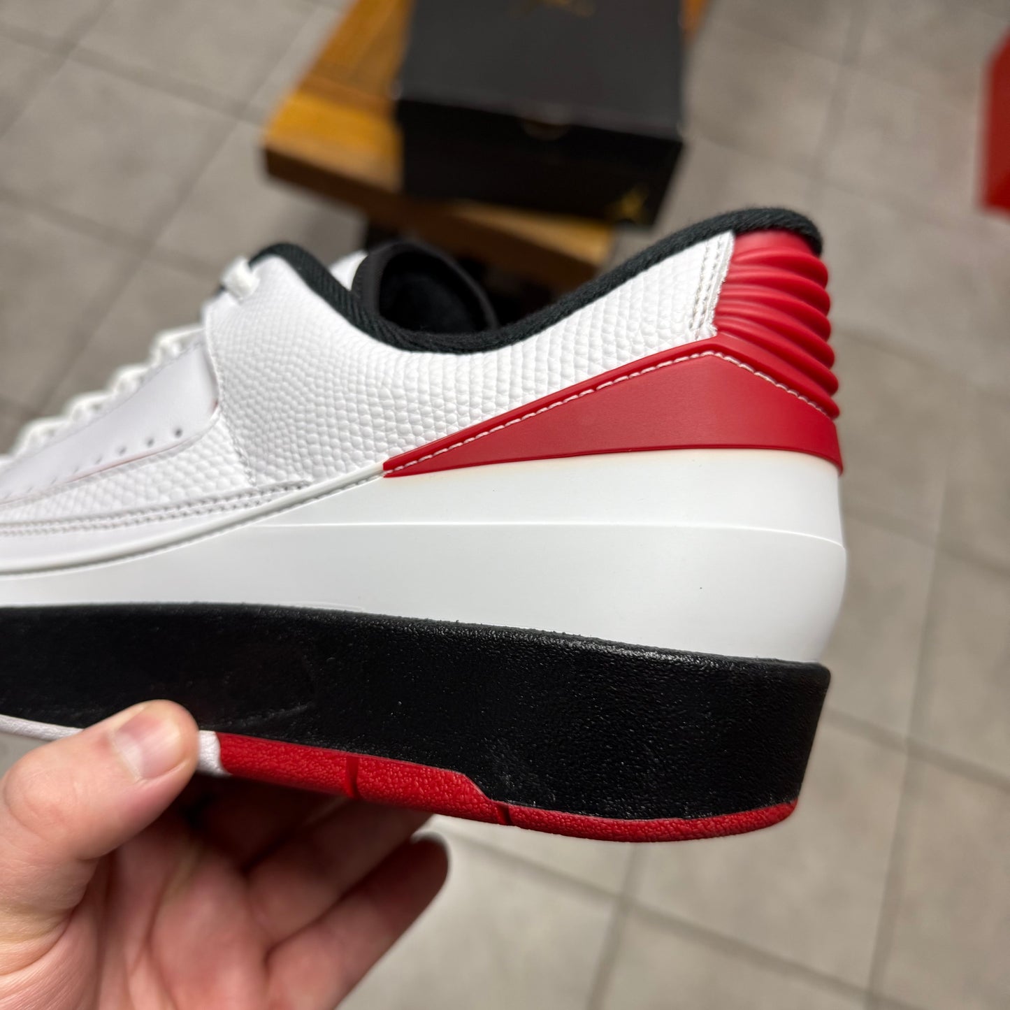 Jordan 2 Retro Low Chicago 2016 (Worn)