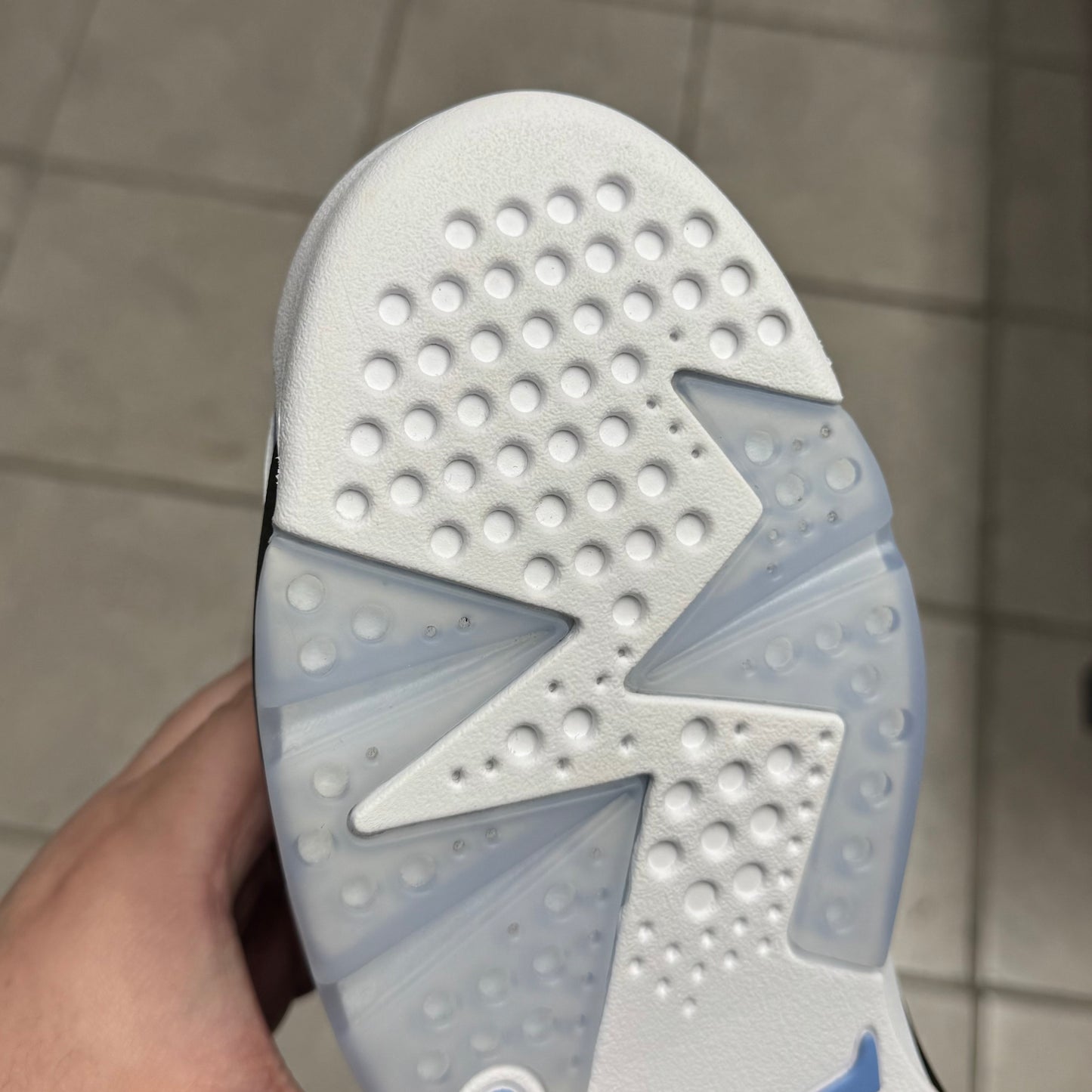 Jordan 6 UNC (Worn)