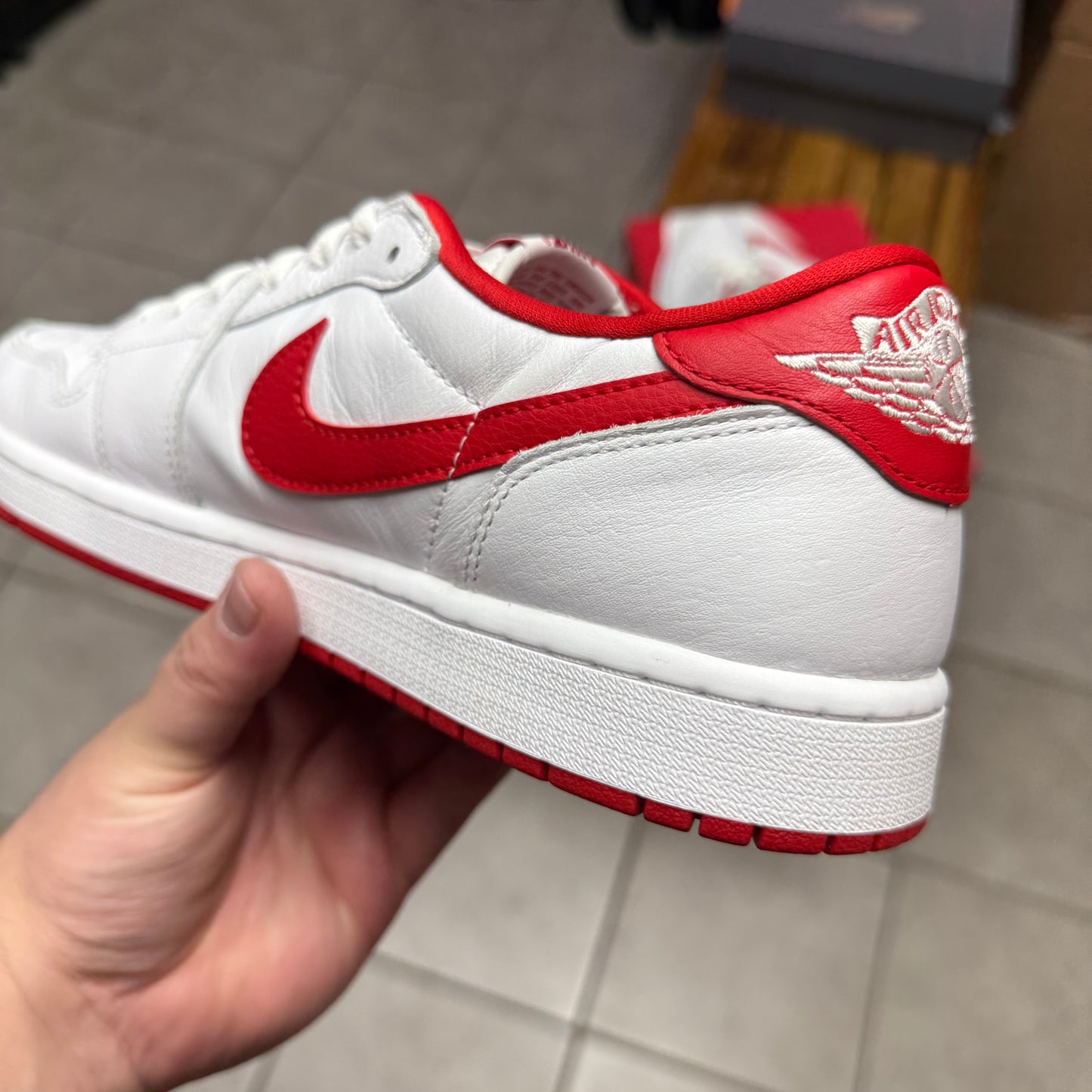 Jordan 1 Low OG University Red (Worn)