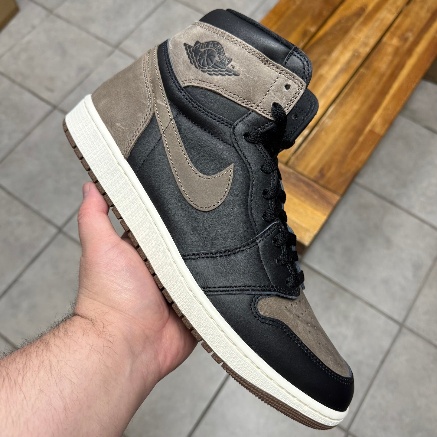 Jordan 1 High OG Palomino (Worn)