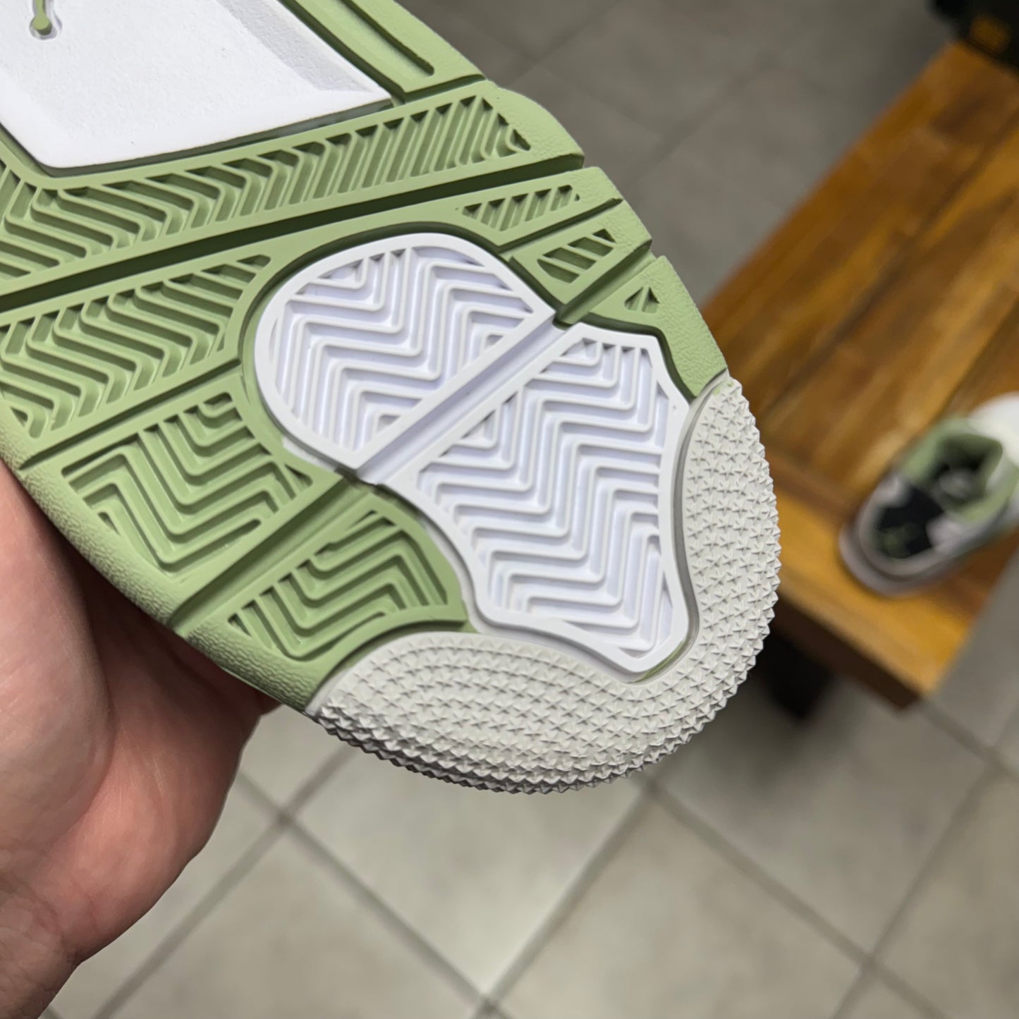 Jordan 4 Seafoam (Worn)