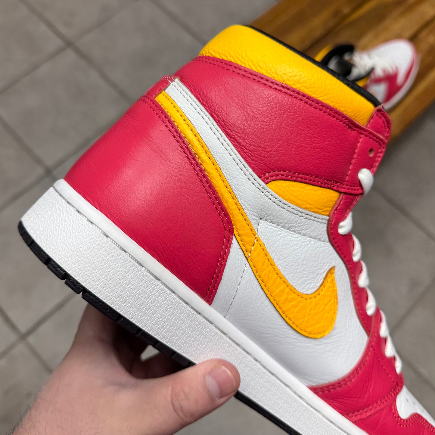 Jordan 1 High OG Light Fusion Red (Worn)