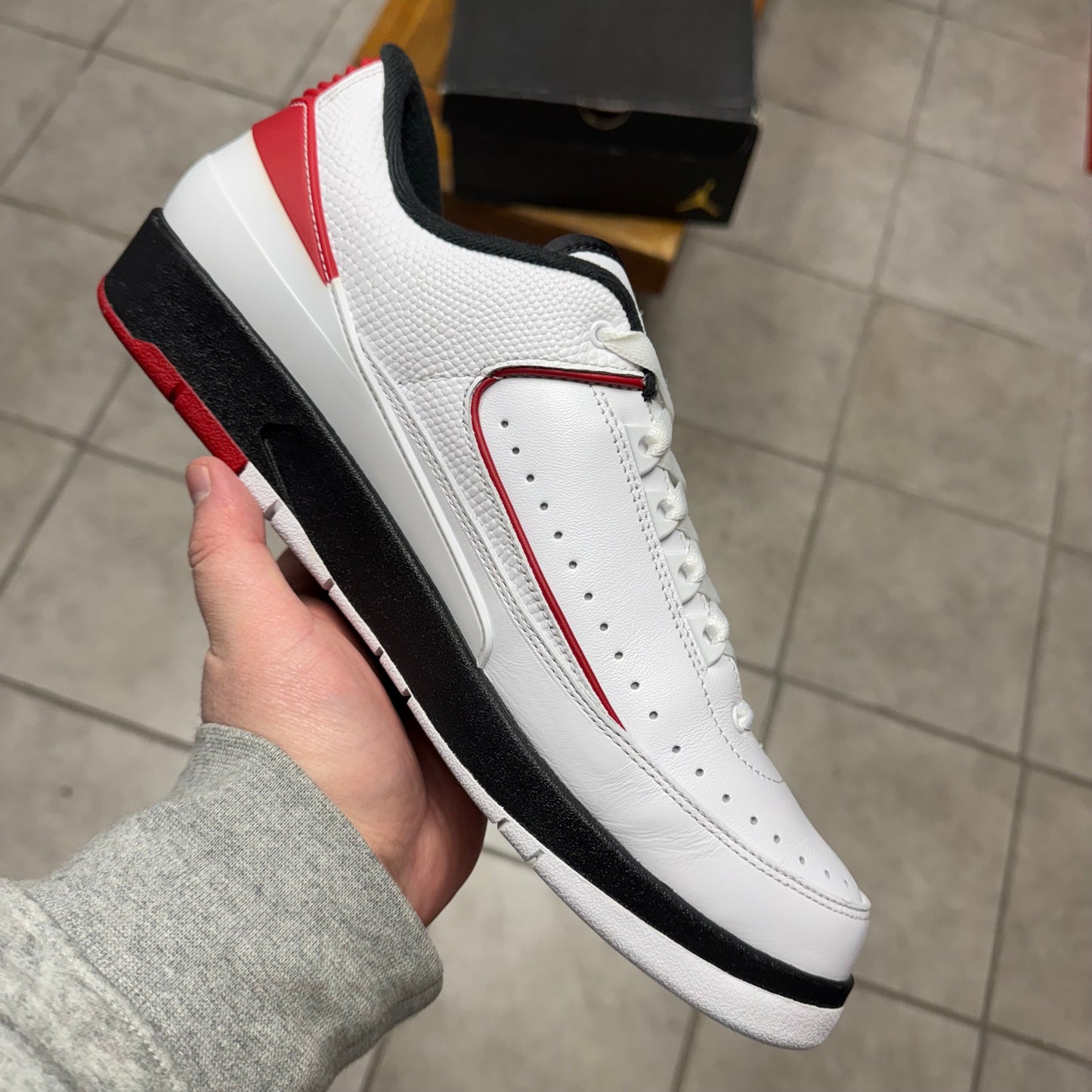Jordan 2 Retro Low Chicago 2016 (Worn)