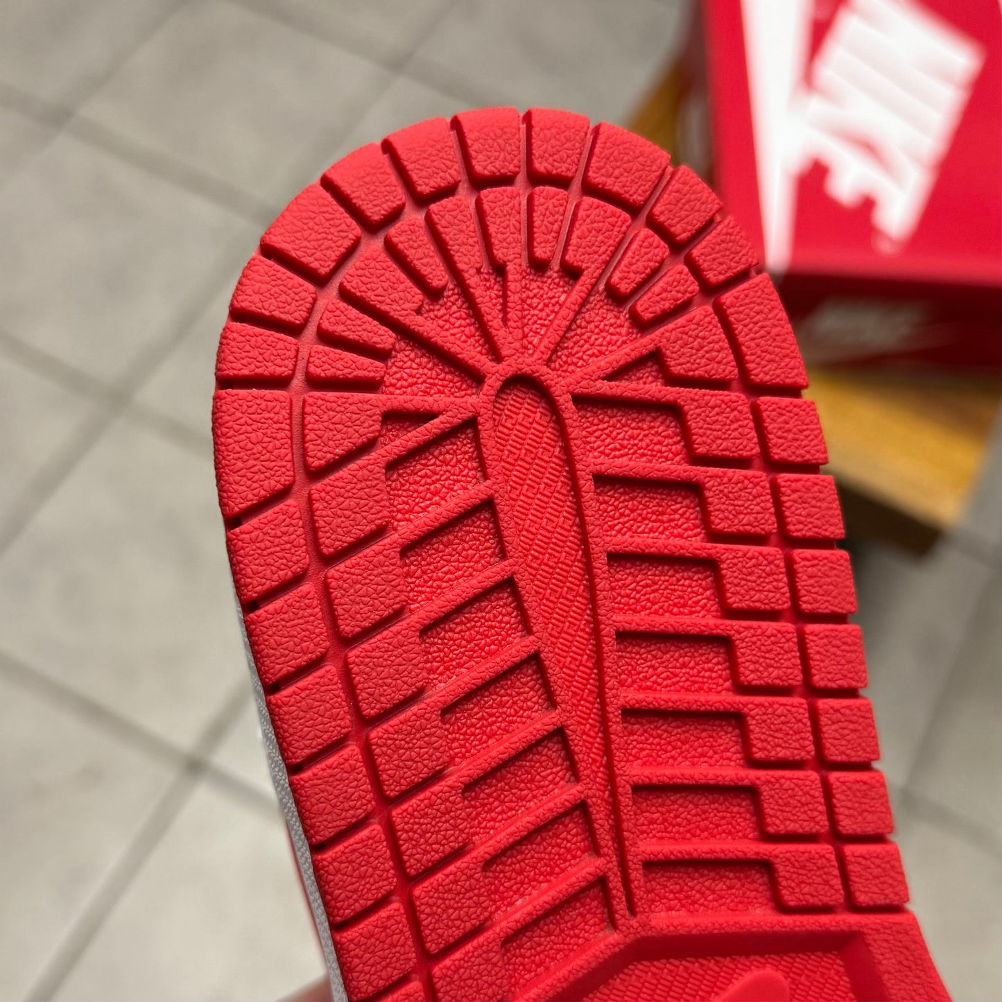 Jordan 1 Low OG University Red (Worn)