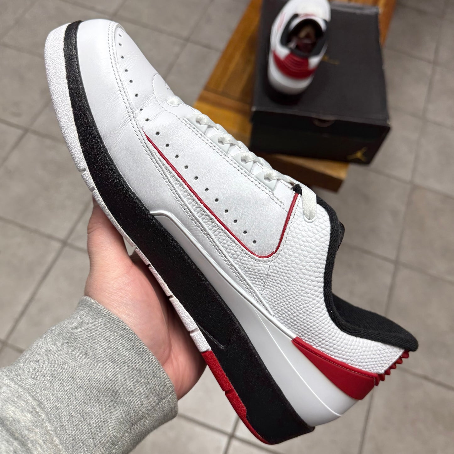 Jordan 2 Retro Low Chicago 2016 (Worn)