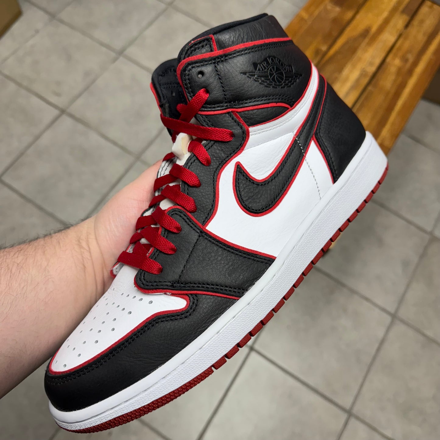 Jordan 1 High Bloodline (Worn)