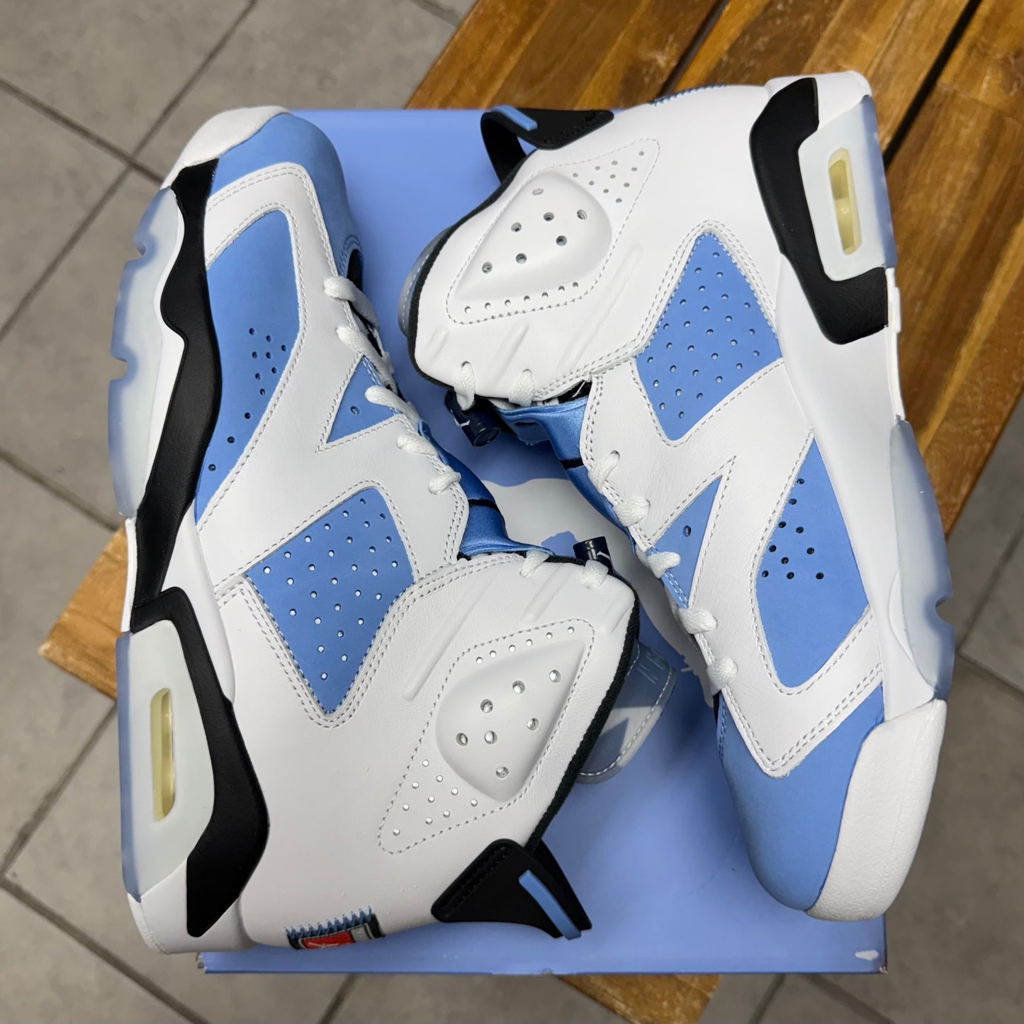 Jordan 6 Retro UNC