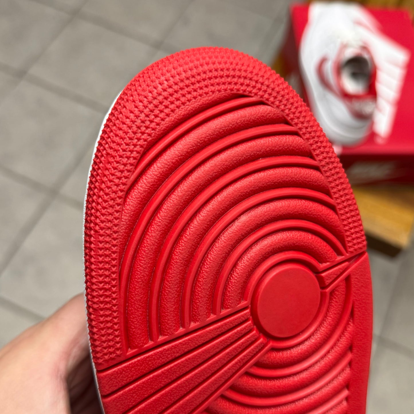 Jordan 1 Low OG University Red (Worn)