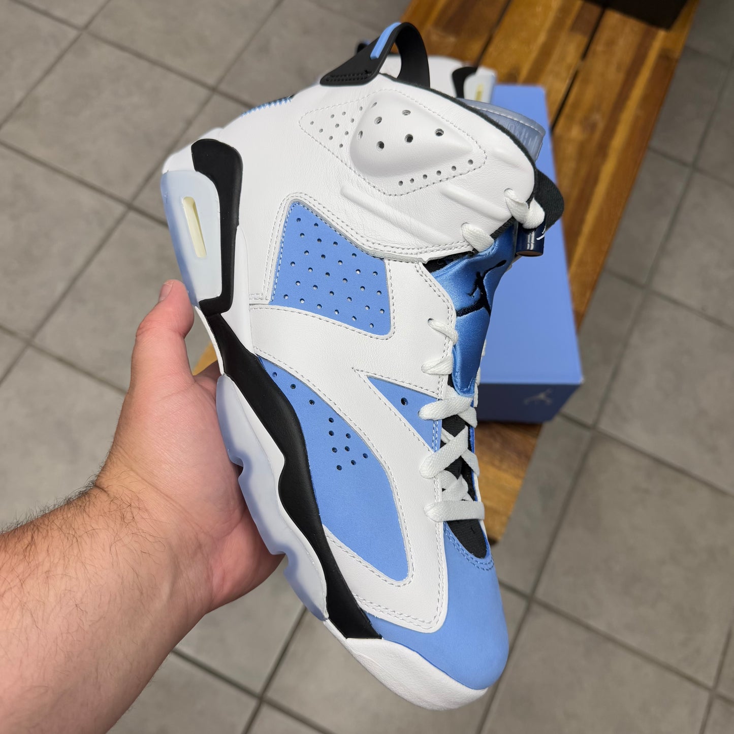 Jordan 6 Retro UNC