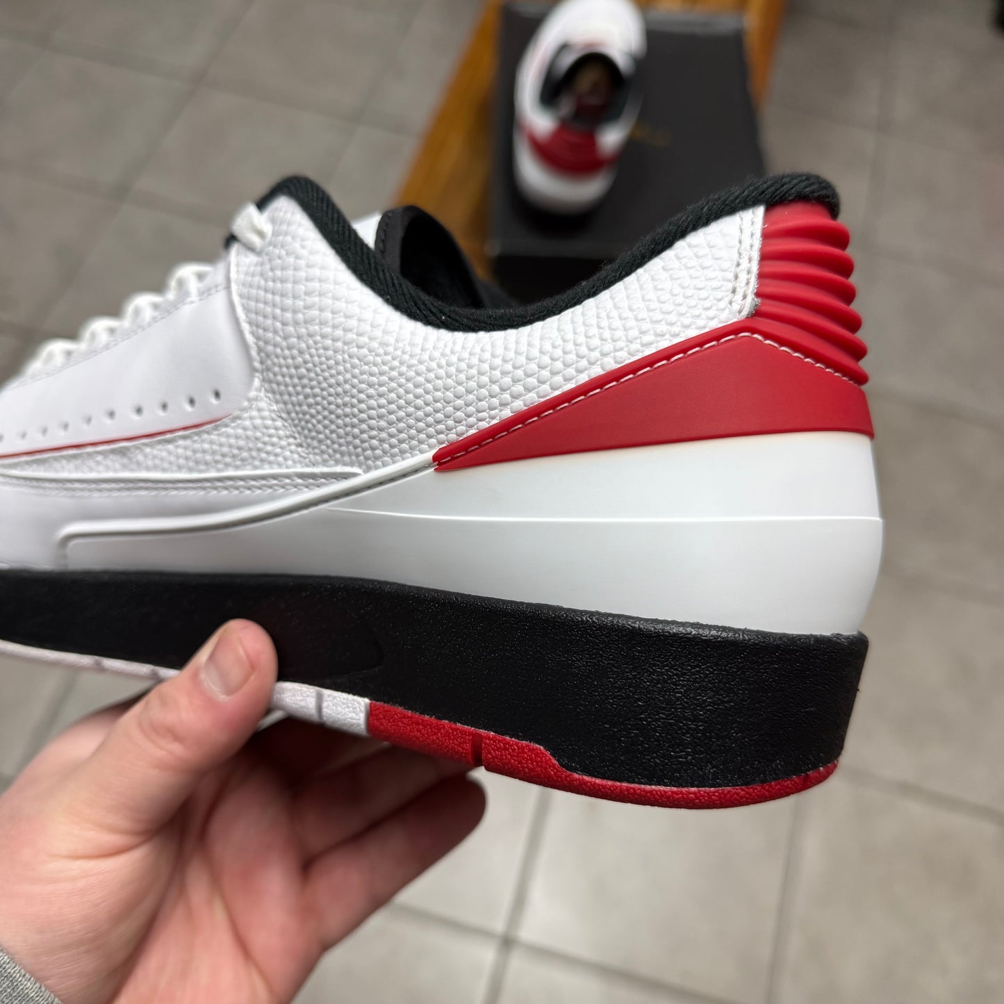 Jordan 2 Retro Low Chicago 2016 (Worn)