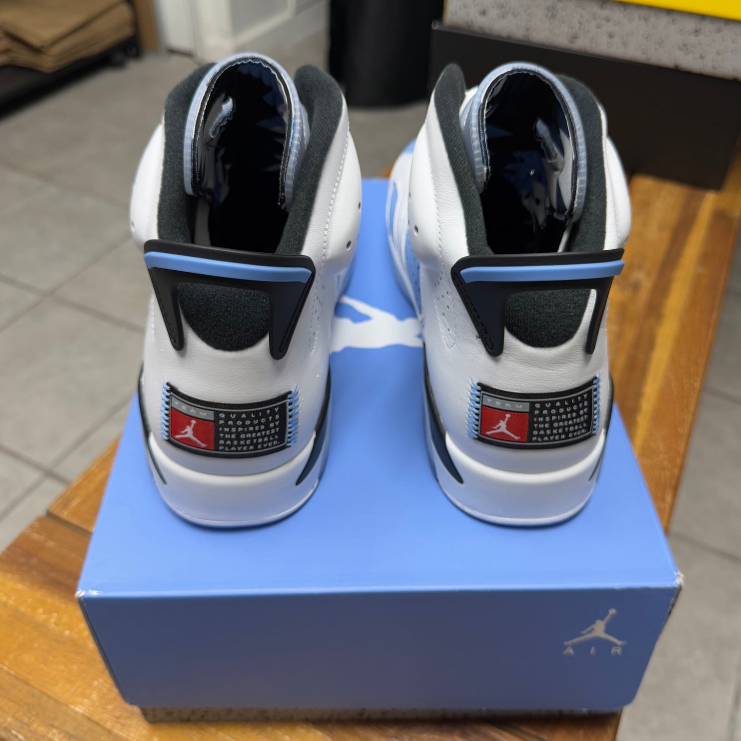 Jordan 6 Retro UNC