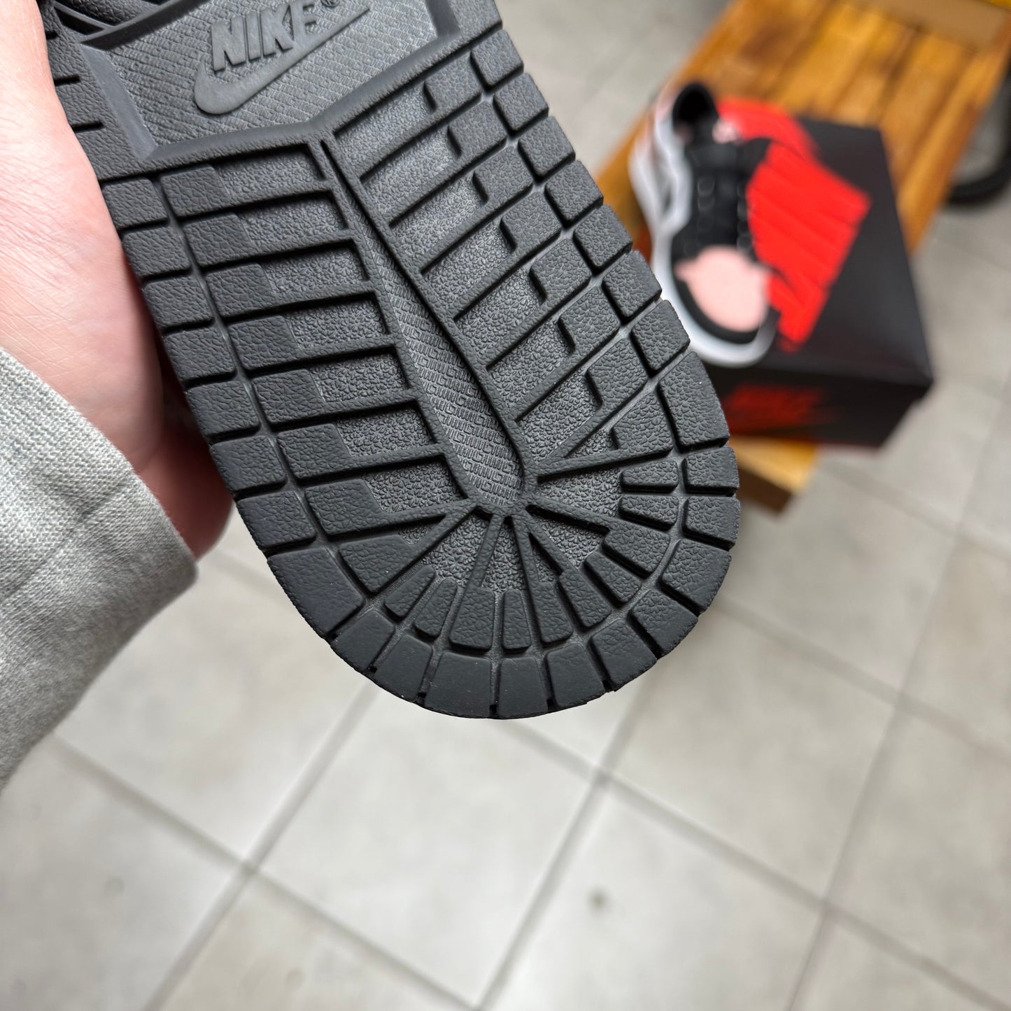 Jordan 1 Low OG Bleached Coral (Worn)