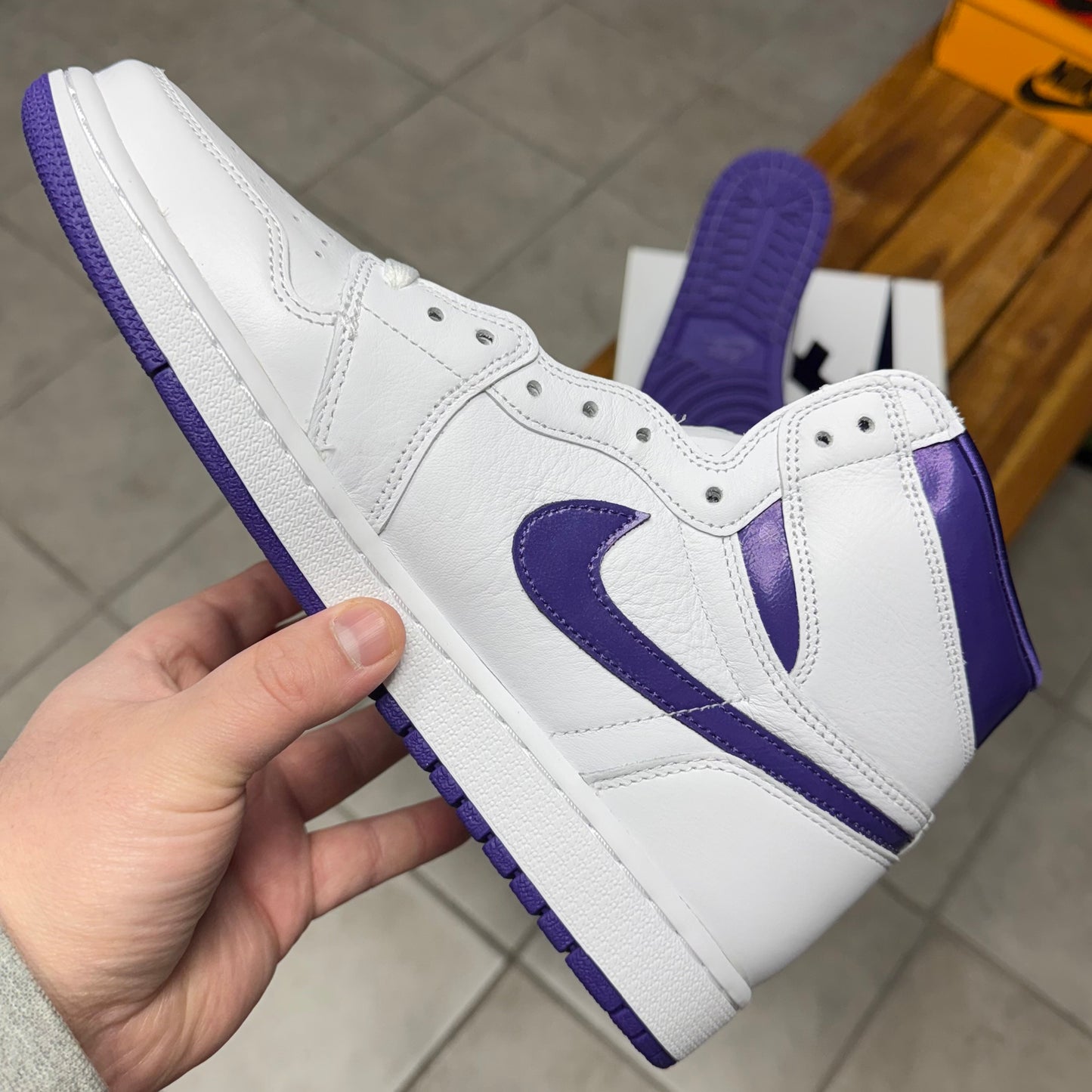 Jordan 1 High Court Purple (Woman’s)