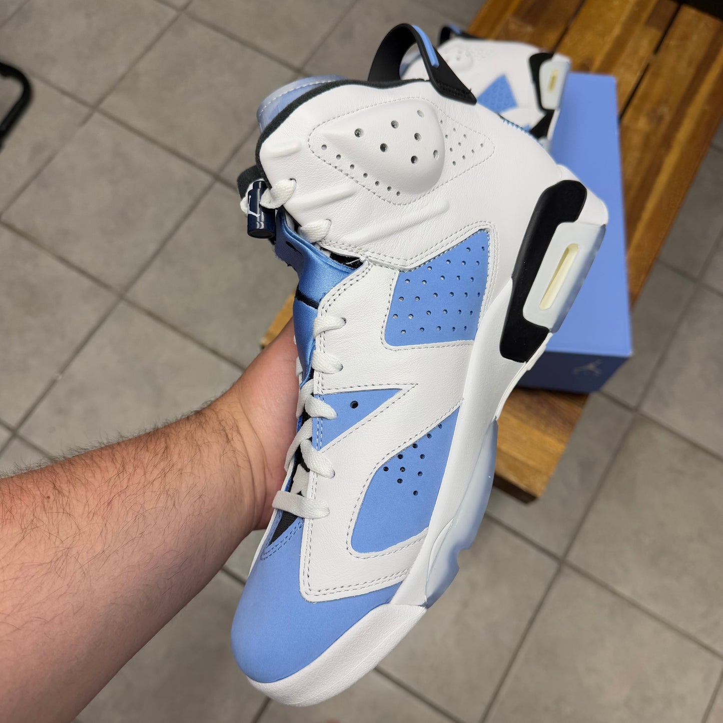 Jordan 6 Retro UNC