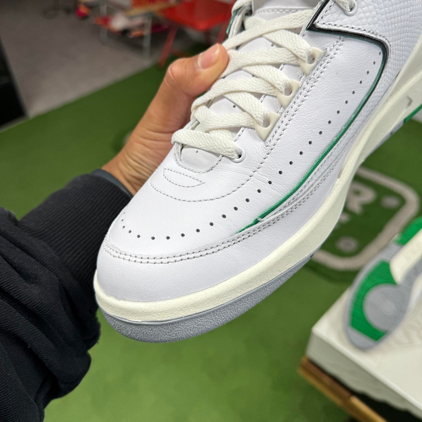 Jordan 2 Lucky Green (Worn)
