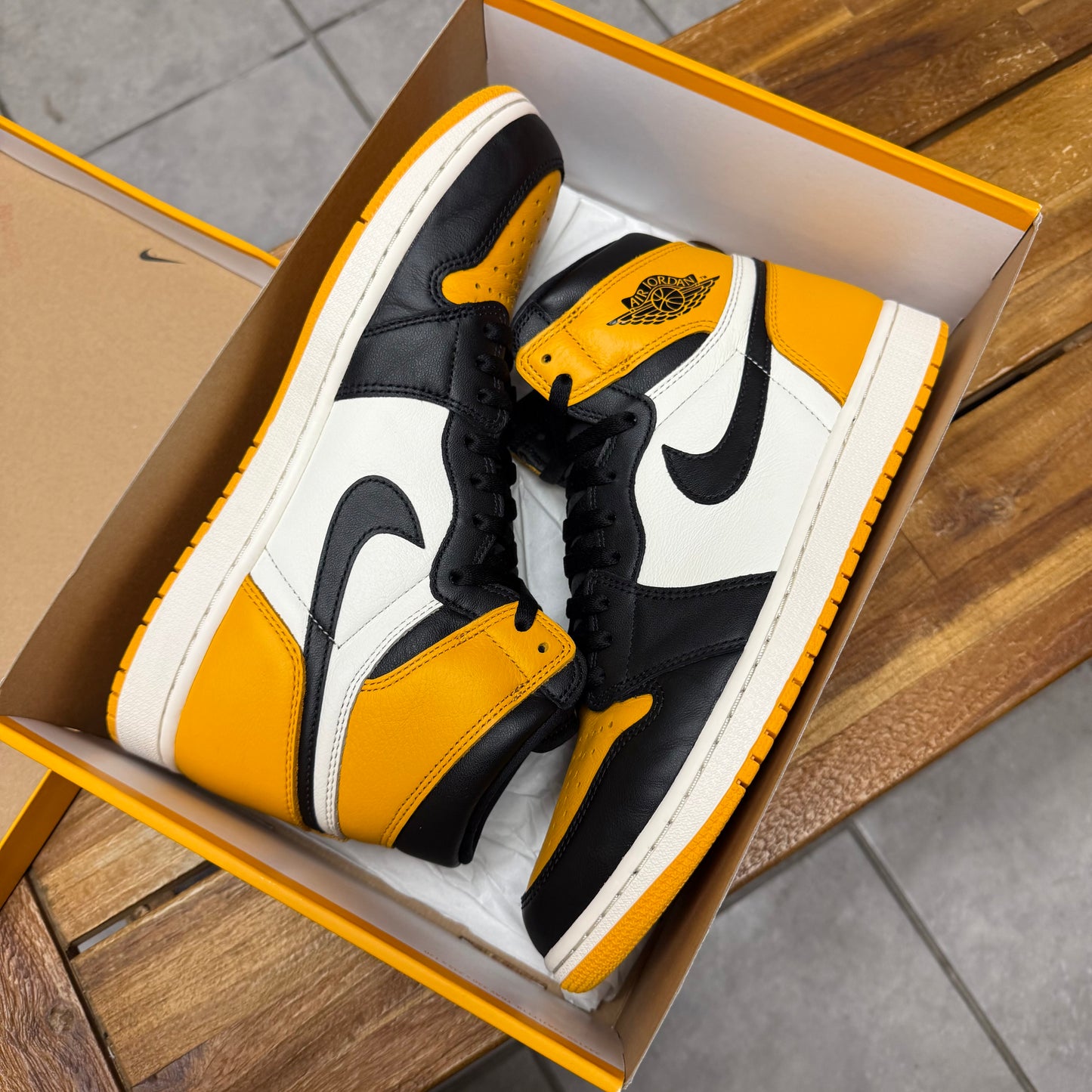Jordan 1 High OG Yellow Toe (Worn)