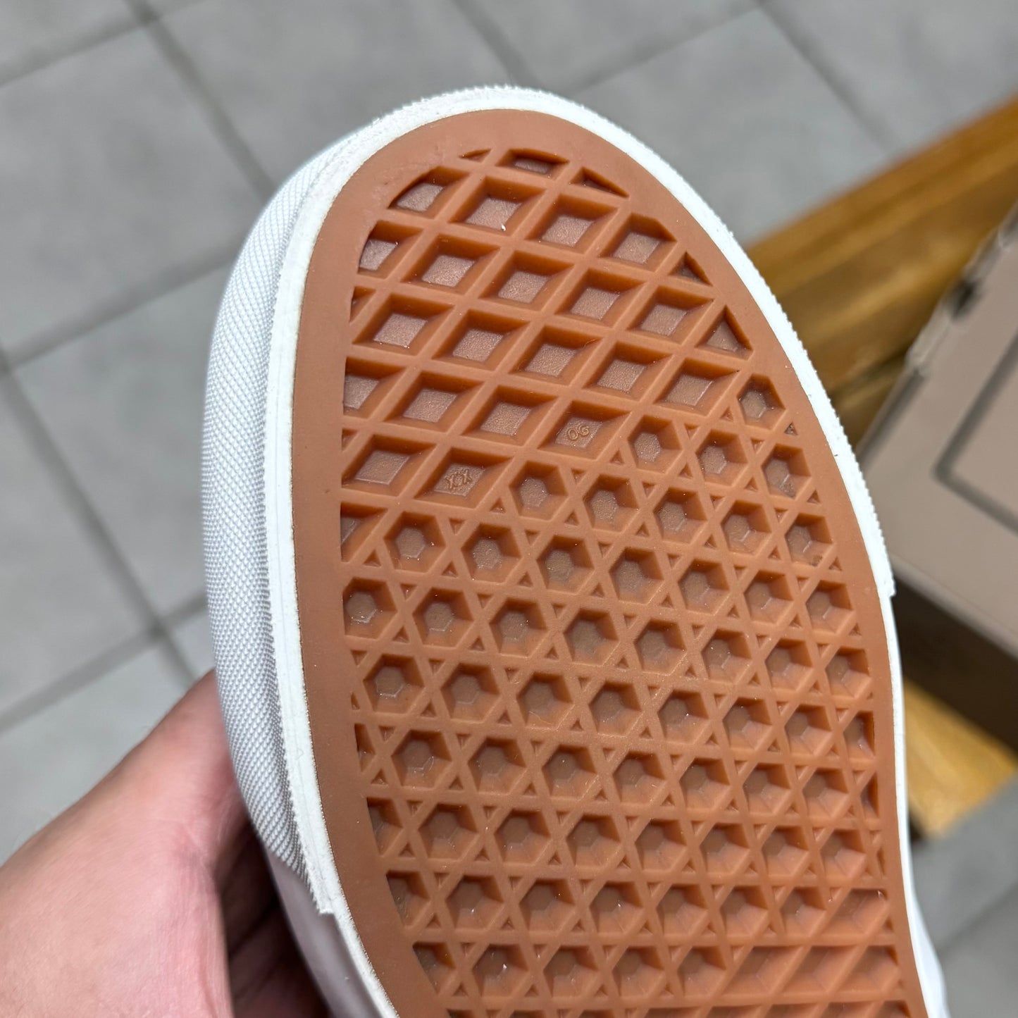 VANS WTAPS x OG Era LX
Bones - Coyote (Worn)