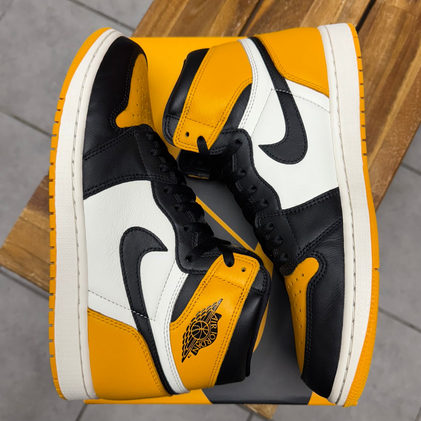 Jordan 1 High OG Yellow Toe (Worn)