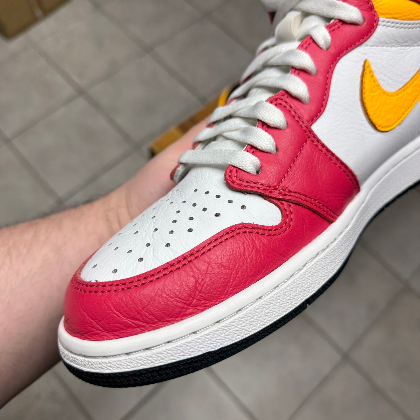 Jordan 1 High OG Light Fusion Red (Worn)