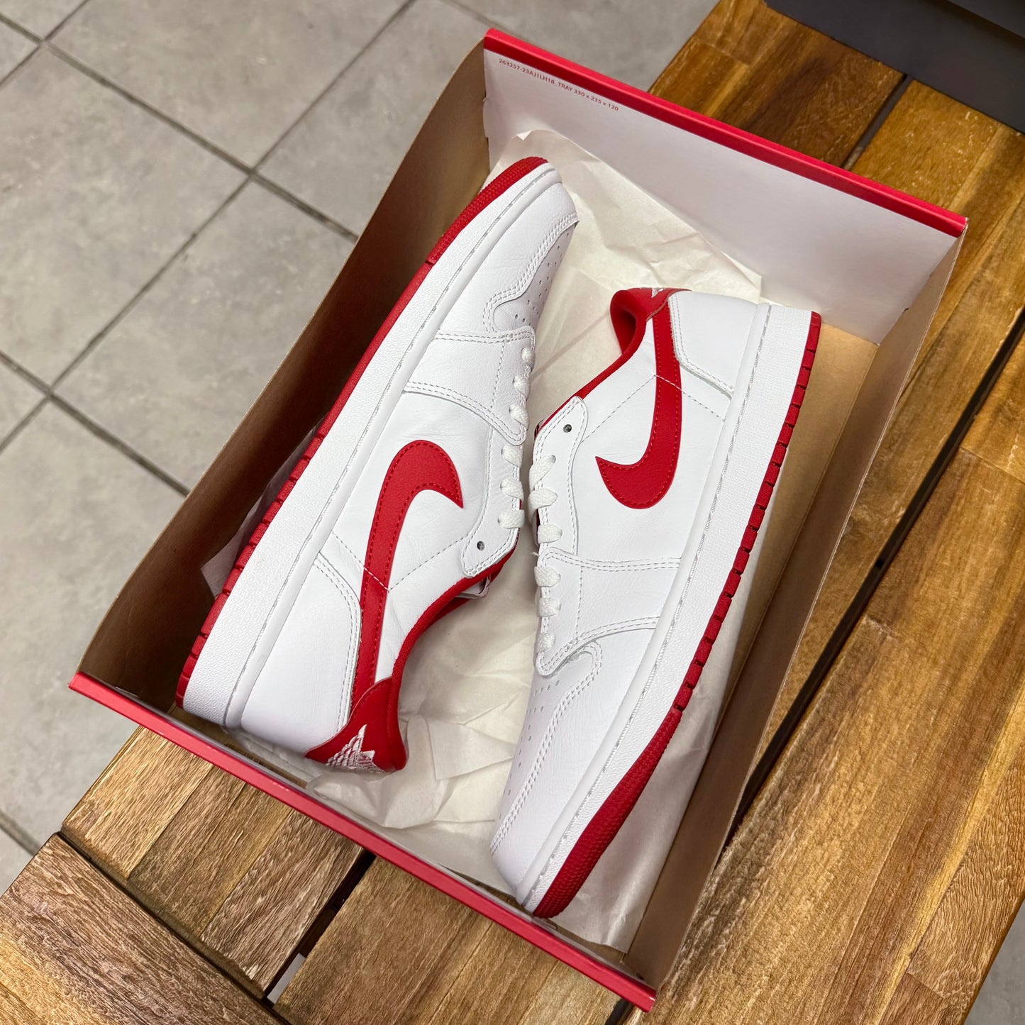 Jordan 1 Low OG University Red (Worn)