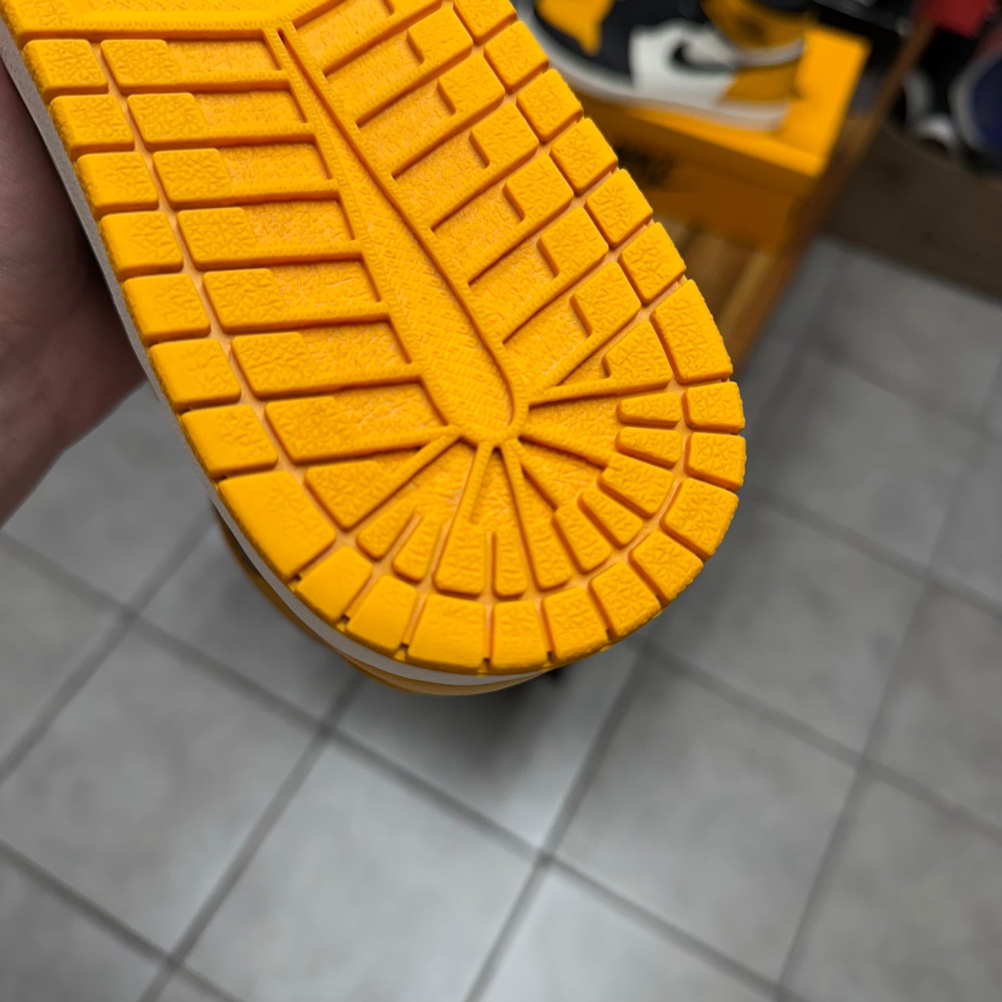 Jordan 1 High OG Yellow Toe (Worn)