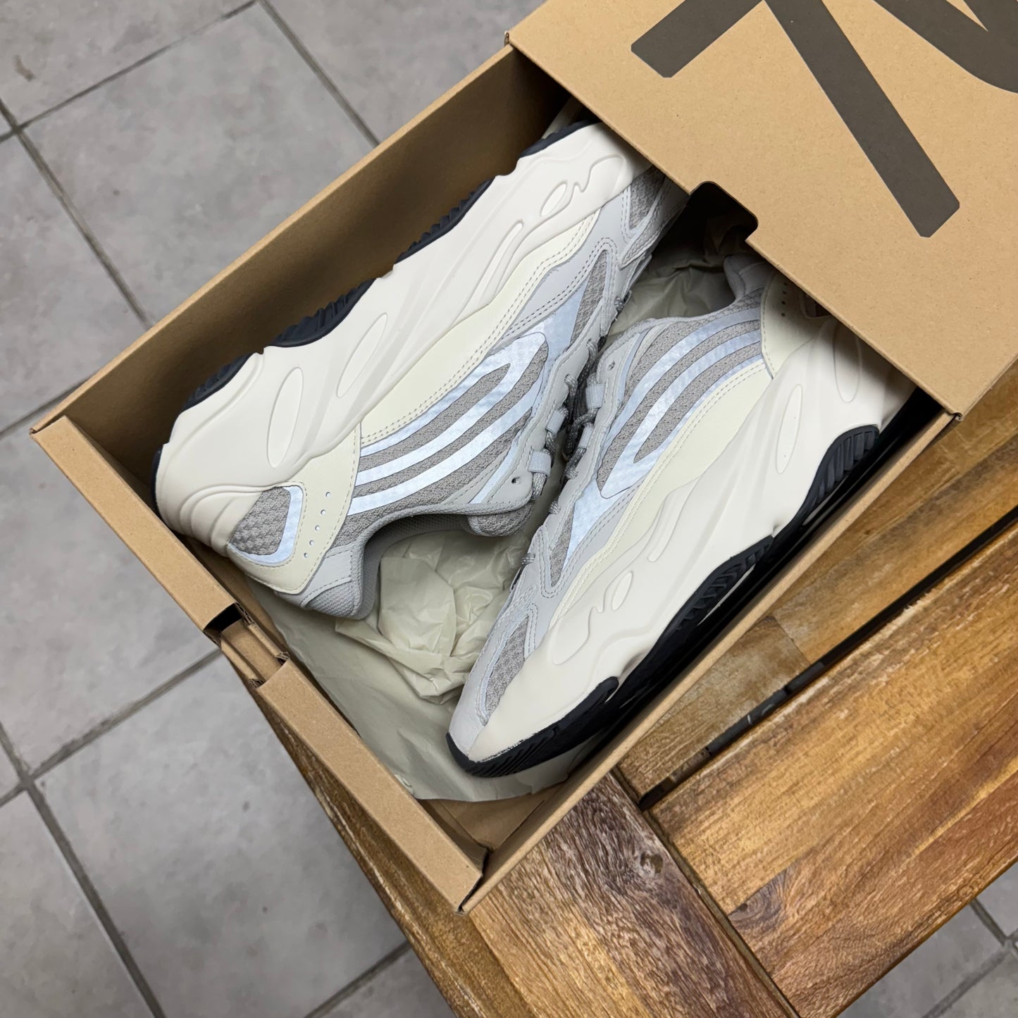 Yeezy 700 V2 Static