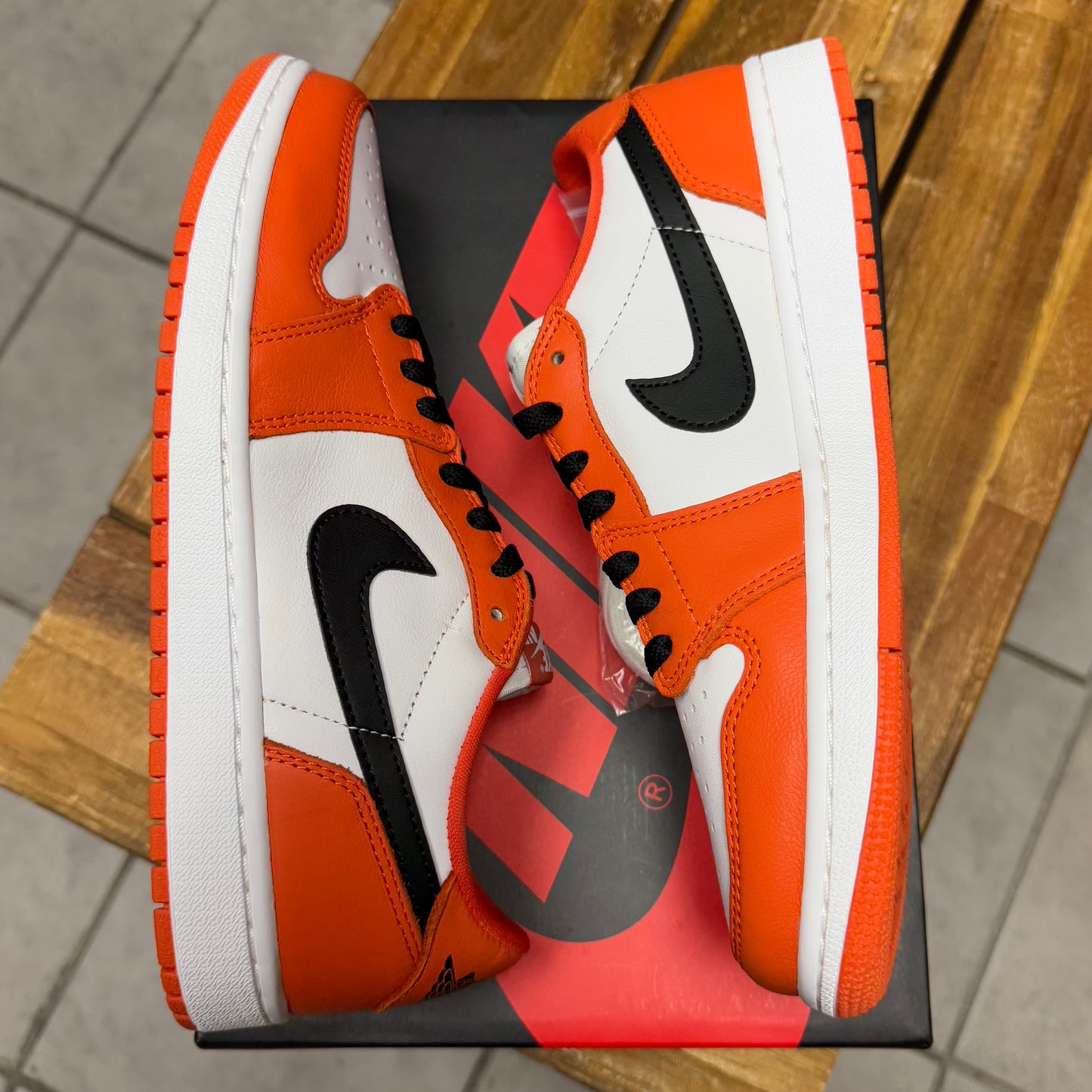 Jordan 1 Low OG Starfish