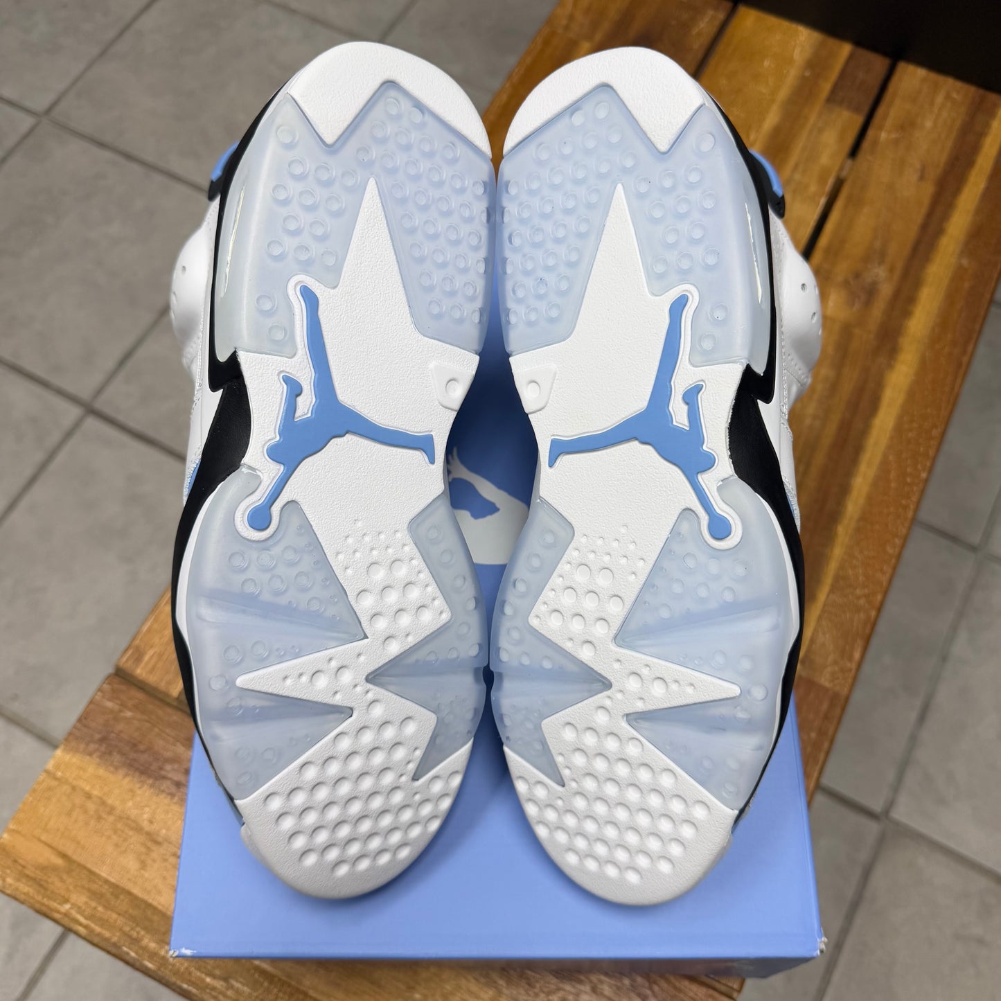 Jordan 6 Retro UNC