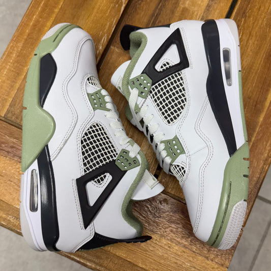 Jordan 4 Seafoam (Worn)