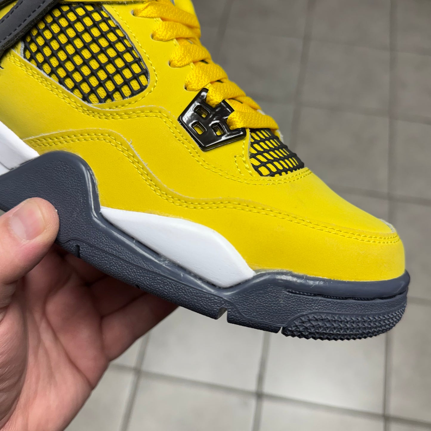 Jordan 4 Lightning 2021 (Worn)