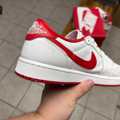 Jordan 1 Low OG University Red (Worn)