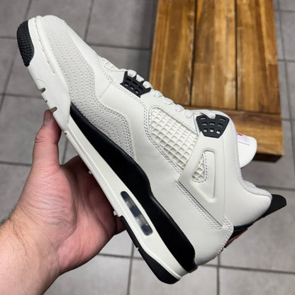 Jordan 4 Flight Club