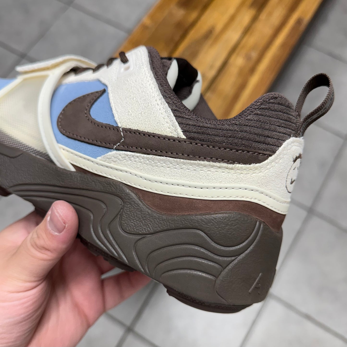 Zoom Field Jaxx x Travis Scott ‘Leche Blue’ (Worn)