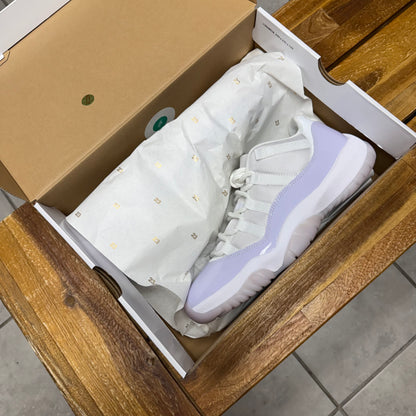Jordan 11 Low Pure Violet
