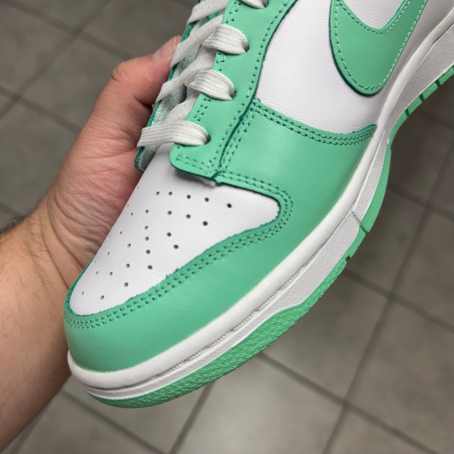 Dunk Low Green Glow (Worn)