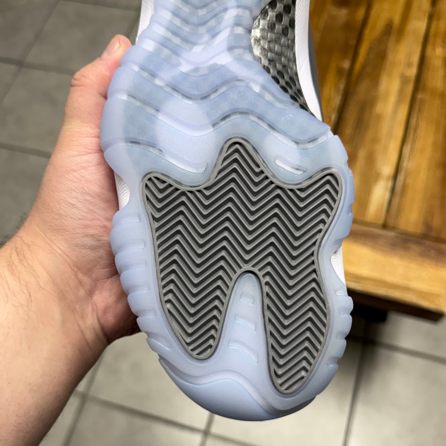 Jordan 11 Cool Grey (Worn)