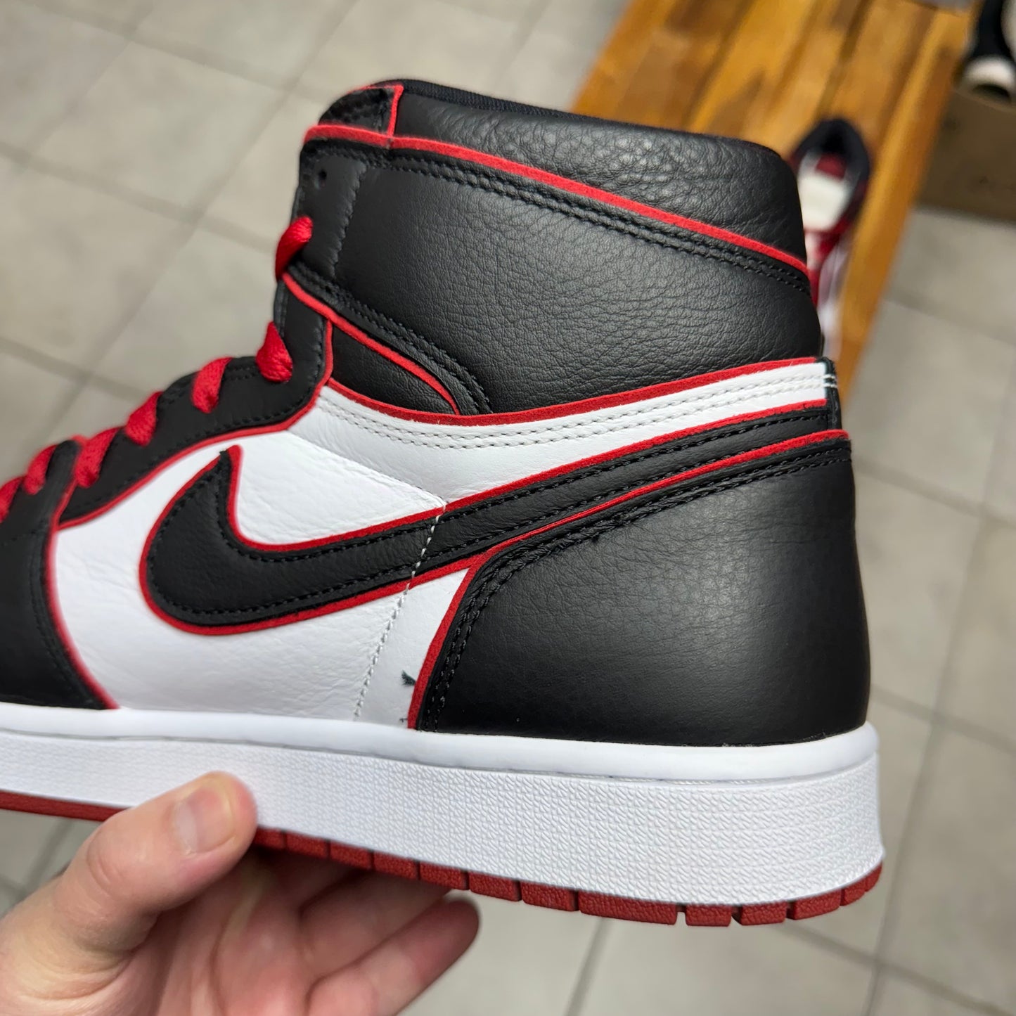 Jordan 1 High Bloodline (Worn)