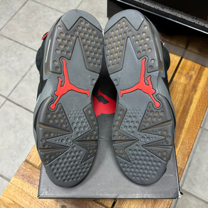 Paris Saint-Germain x Air Jordan 6
Retro Iron Grey