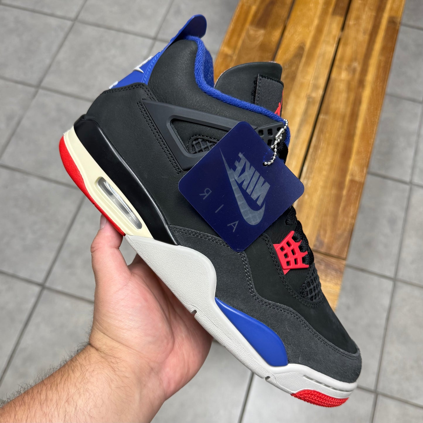 Jordan 4 Rare Air - White Lettering
