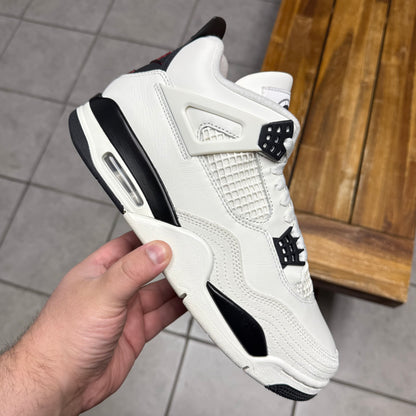 Jordan 4 Flight Club (Worn)
