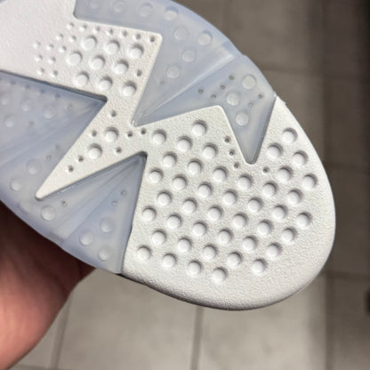 Jordan 6 UNC (Worn)