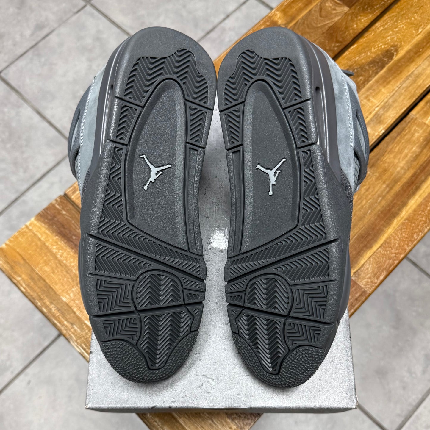 Jordan 4 Wet Cement (Worn)