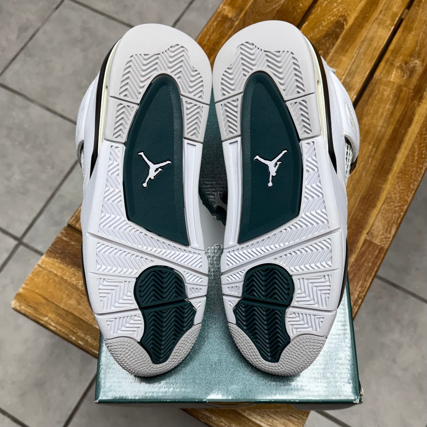 Jordan 4 Oxidized Green (Worn)