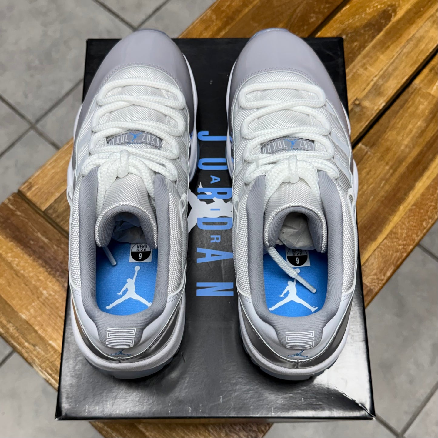 Jordan 11 Low Cement Grey