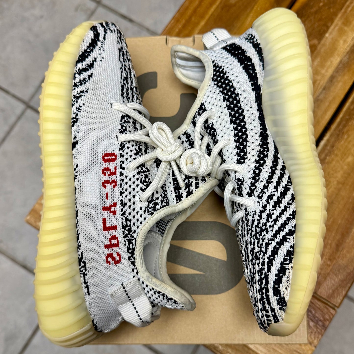 Yeezy 350 V2 Zebra (Worn)