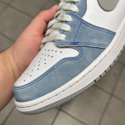 Jordan 1 High OG Hyper Royal (Worn)