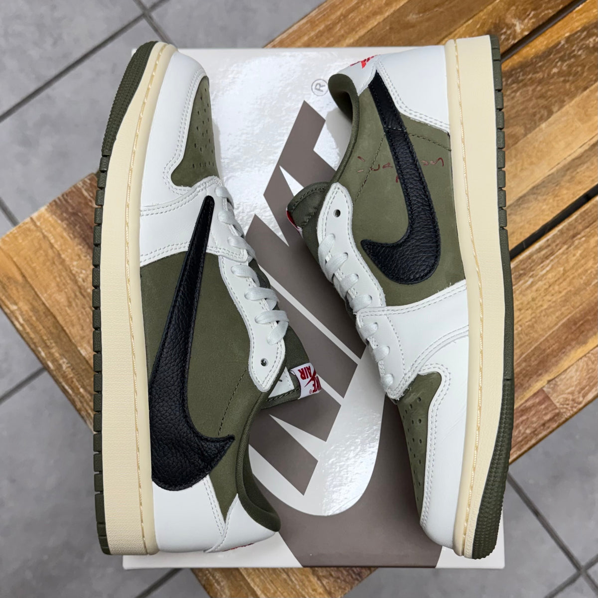 Jordan 1 Low OG x Travis Scott Medium Olive (Worn)